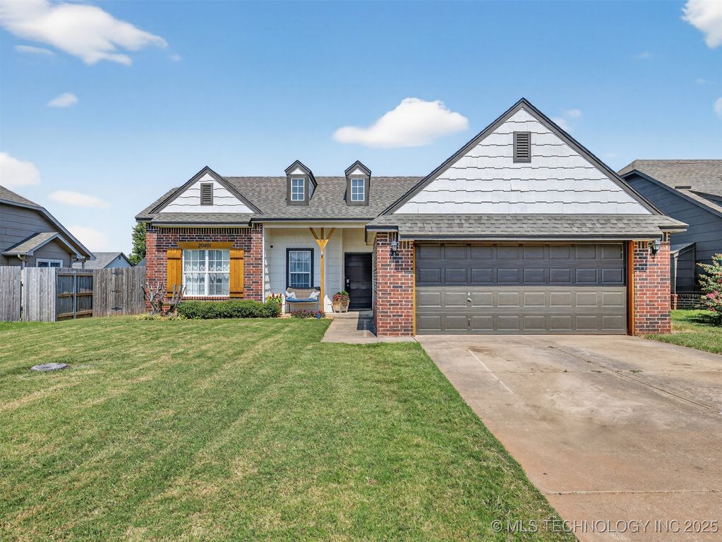 20401 E 42nd Place S, Broken Arrow, OK 74014