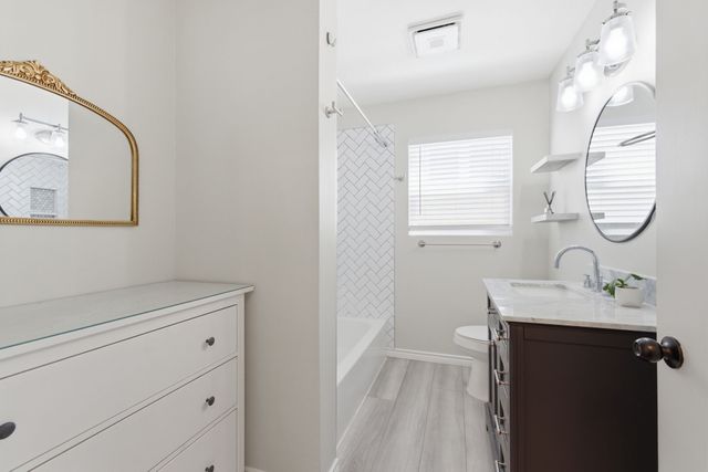 4108 Locke Avenue, Fort Worth, TX 76107