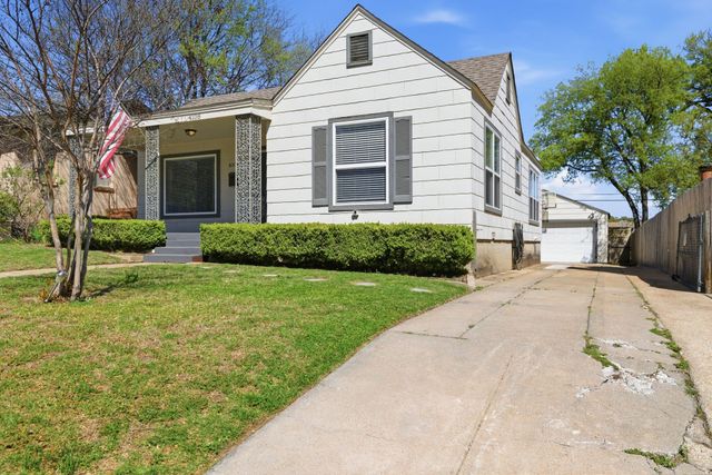 4108 Locke Avenue, Fort Worth, TX 76107