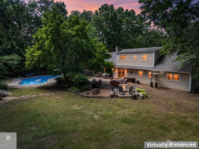4 Garvey Drive, Monroe, NJ 08831