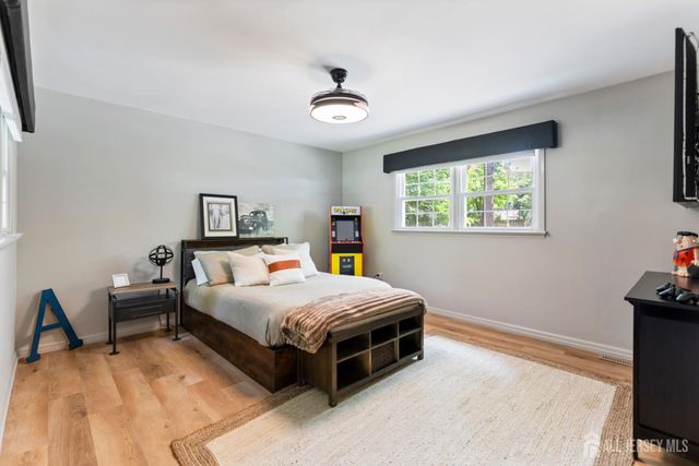 4 Garvey Drive, Monroe, NJ 08831