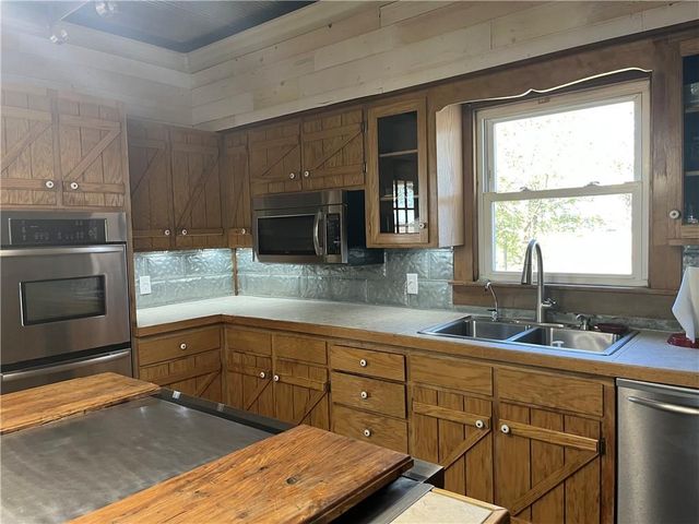 17217 FF HWY Highway, Higginsville, MO 64037