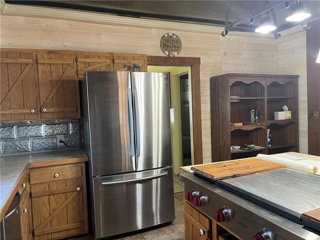 17217 FF HWY Highway, Higginsville, MO 64037