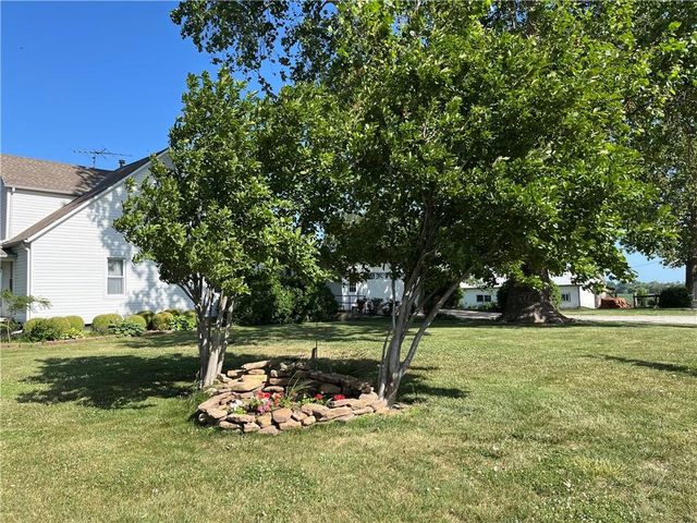 17217 FF HWY Highway, Higginsville, MO 64037