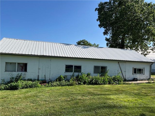 17217 FF HWY Highway, Higginsville, MO 64037