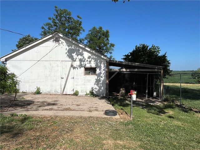 17217 FF HWY Highway, Higginsville, MO 64037