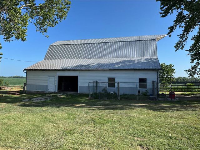 17217 FF HWY Highway, Higginsville, MO 64037