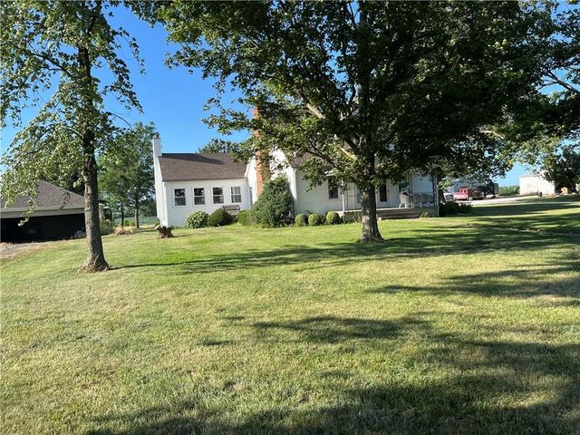 17217 FF HWY Highway, Higginsville, MO 64037