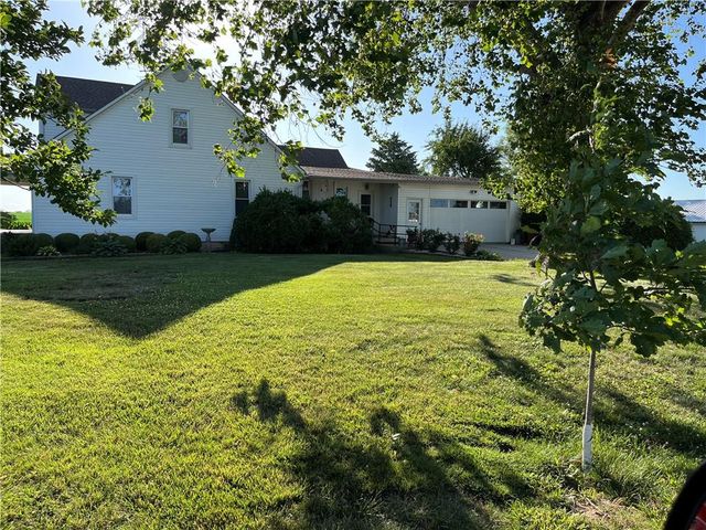 17217 FF HWY Highway, Higginsville, MO 64037