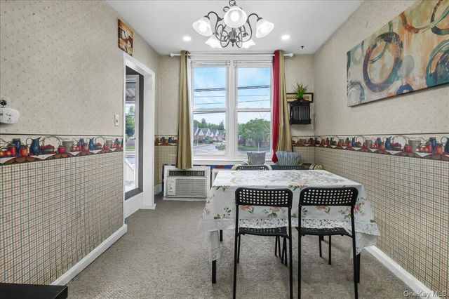 8458 Little Neck Parkway, Floral Park, NY 11001