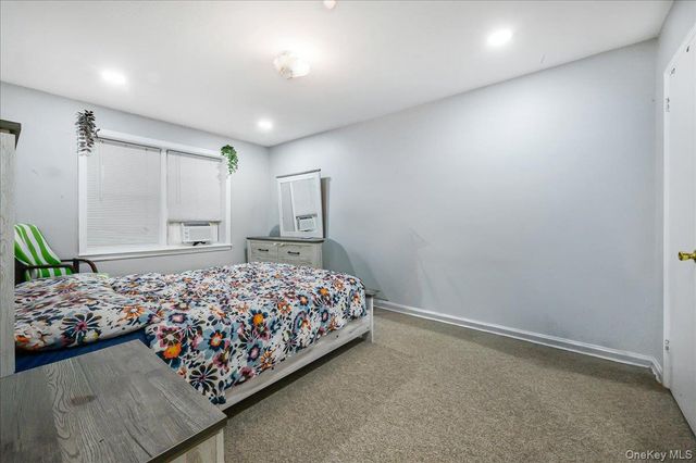 8458 Little Neck Parkway, Floral Park, NY 11001
