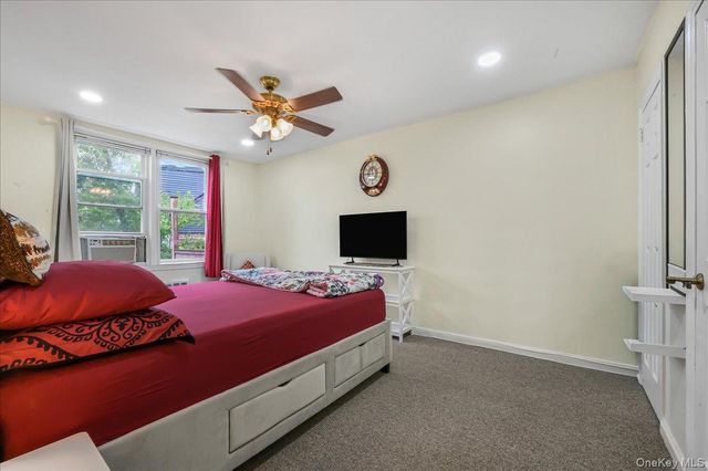8458 Little Neck Parkway, Floral Park, NY 11001