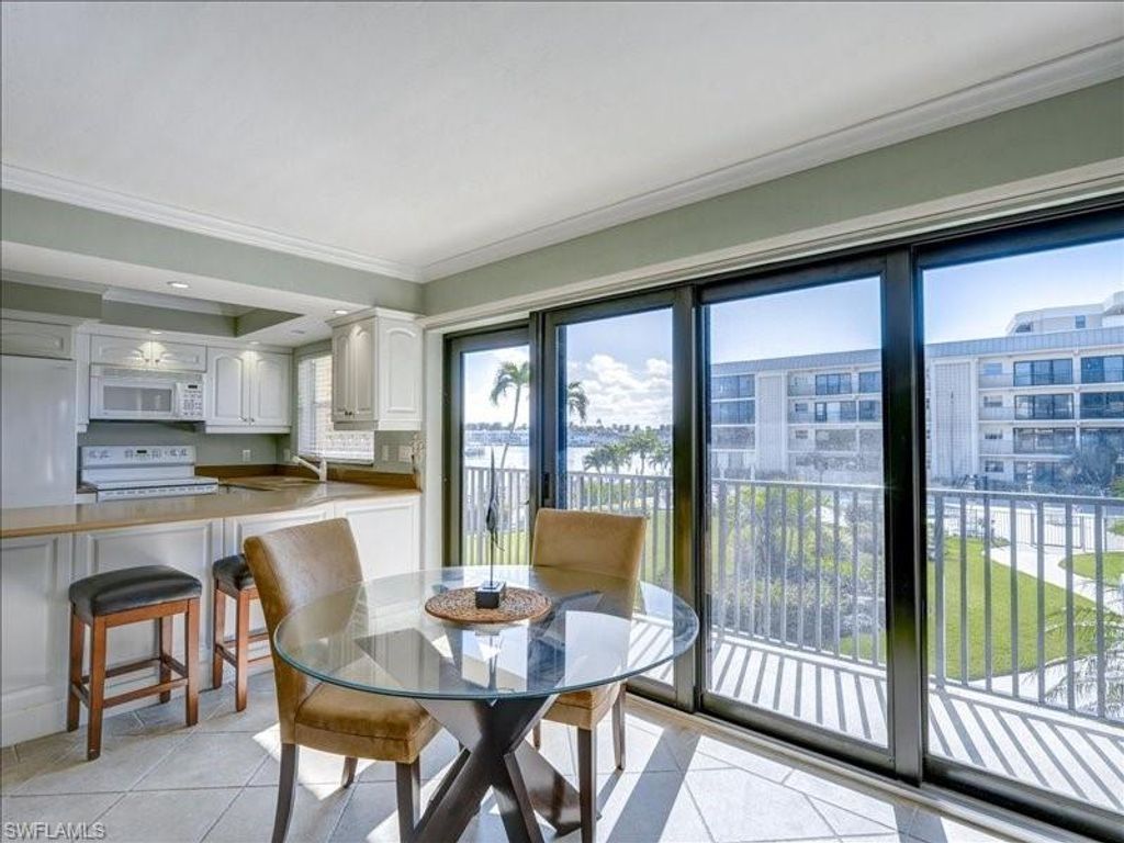 3200 Gulf Shore Blvd N 204, NAPLES, FL 34103 — photo 4