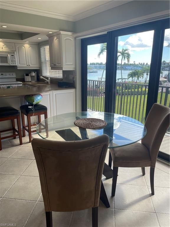 3200 Gulf Shore Blvd N 204, NAPLES, FL 34103 — photo 5
