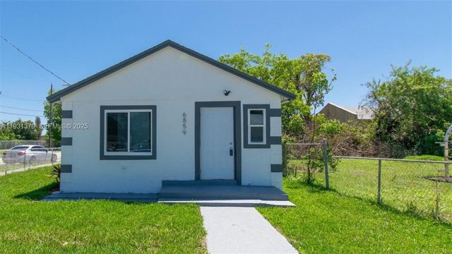 6859 NW 17th Ave, Miami, FL 33147