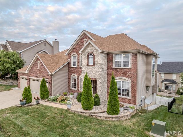 979 Bentley Park Circle, O'fallon, MO 63368