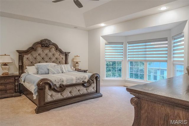 979 Bentley Park Circle, O'fallon, MO 63368