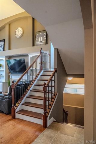 979 Bentley Park Circle, O'fallon, MO 63368