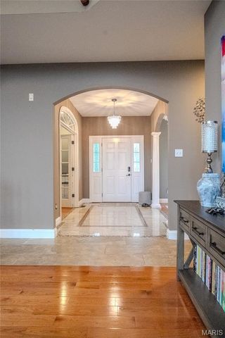 979 Bentley Park Circle, O'fallon, MO 63368