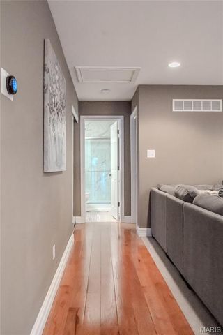 979 Bentley Park Circle, O'fallon, MO 63368