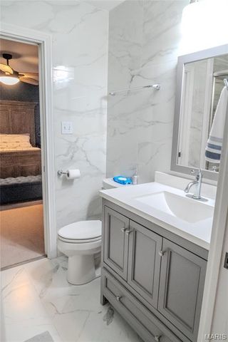 979 Bentley Park Circle, O'fallon, MO 63368