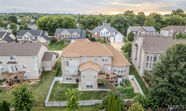 979 Bentley Park Circle, O'fallon, MO 63368