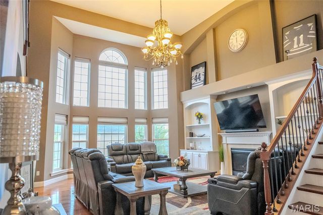 979 Bentley Park Circle, O'fallon, MO 63368