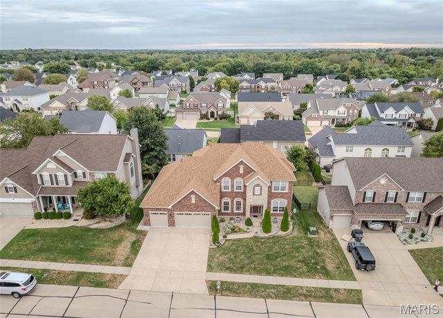 979 Bentley Park Circle, O'fallon, MO 63368
