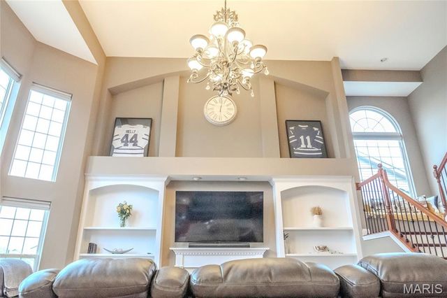 979 Bentley Park Circle, O'fallon, MO 63368