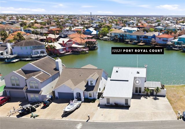 13521 Port Royal Ct, Corpus Christi, TX 78418