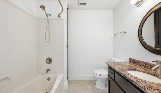 13521 Port Royal Ct, Corpus Christi, TX 78418