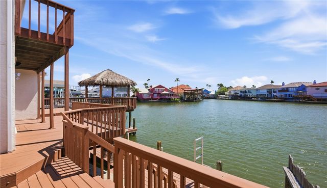 13521 Port Royal Ct, Corpus Christi, TX 78418