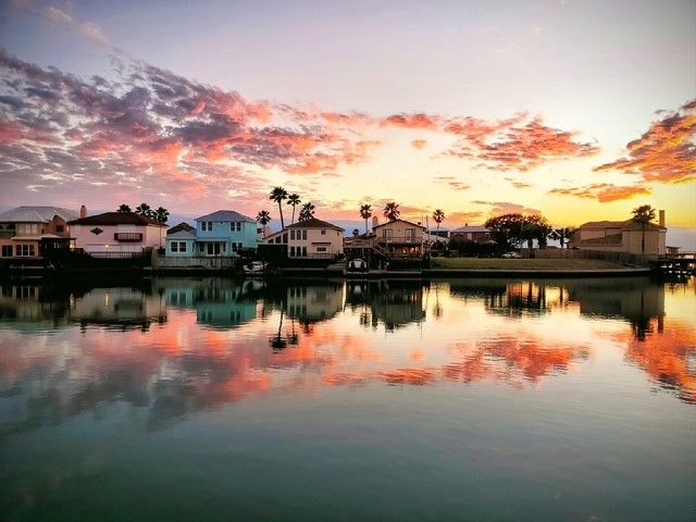 13521 Port Royal Ct, Corpus Christi, TX 78418