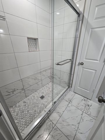 422 West Street, Stafford, TX 77477