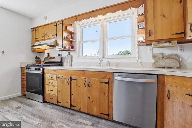 542 OLD YORK RD, New Cumberland, PA 17070