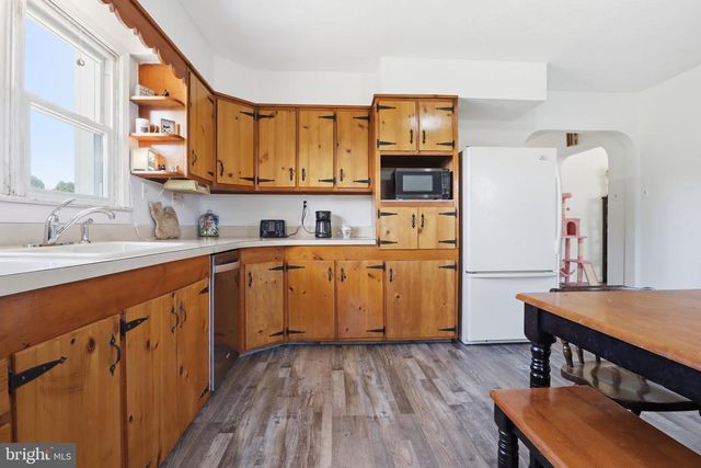 542 OLD YORK RD, New Cumberland, PA 17070