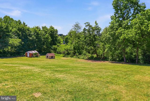 542 OLD YORK RD, New Cumberland, PA 17070