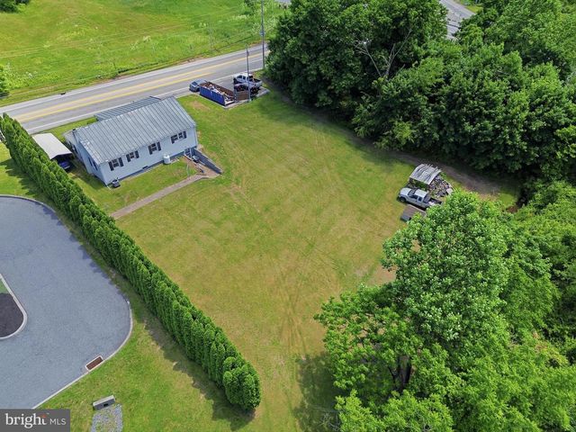 542 OLD YORK RD, New Cumberland, PA 17070