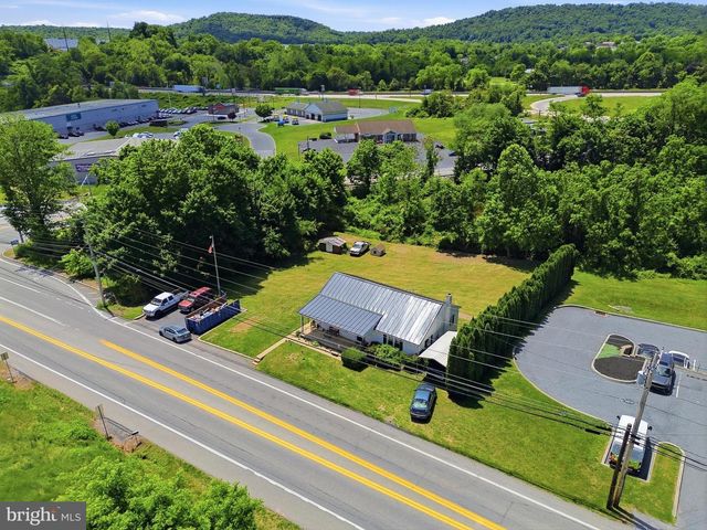 542 OLD YORK RD, New Cumberland, PA 17070