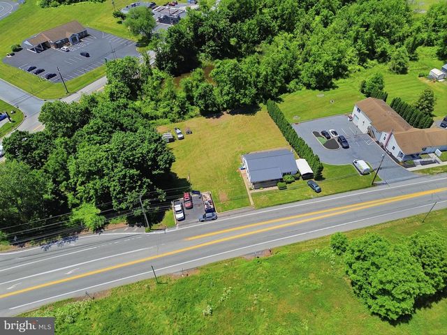 542 OLD YORK RD, New Cumberland, PA 17070