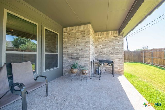 101 Cedar Creek Court, Woodway, TX 76712