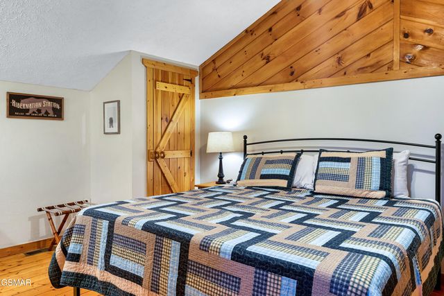 2306 Wooddale Way, Sevierville, TN 37876