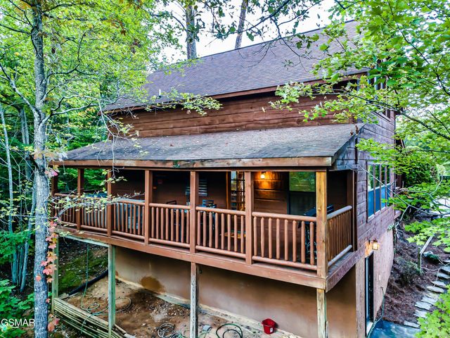 2306 Wooddale Way, Sevierville, TN 37876