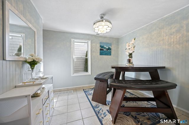 24 Botsford Avenue, Milford, CT 06460