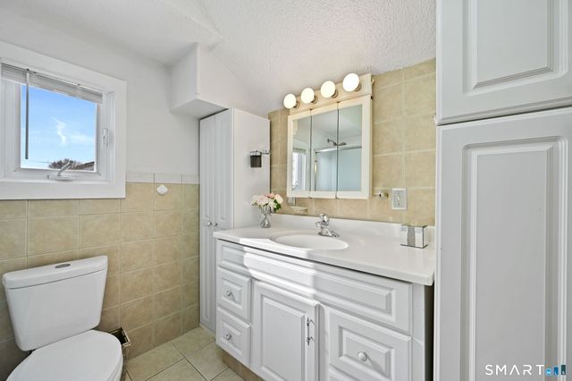 24 Botsford Avenue, Milford, CT 06460