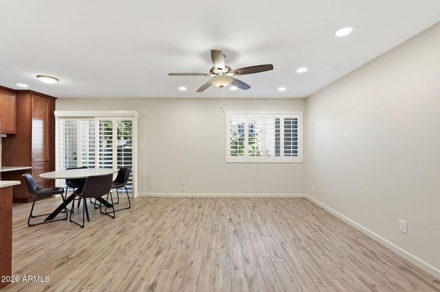 5525 E THOMAS Road C2, Phoenix, AZ 85018