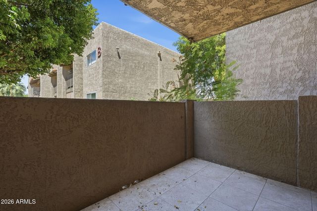 5525 E THOMAS Road C2, Phoenix, AZ 85018
