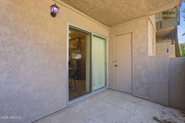 5525 E THOMAS Road C2, Phoenix, AZ 85018