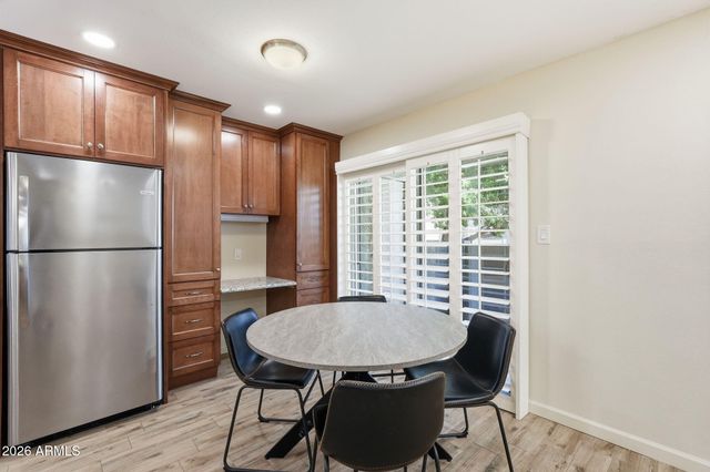 5525 E THOMAS Road C2, Phoenix, AZ 85018