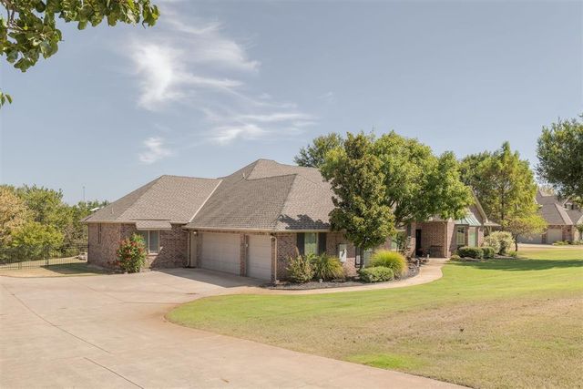 11012 Autumn Road, Edmond, OK 73013